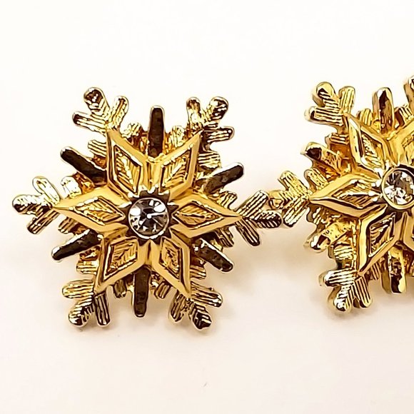 Vintage AVON 3D Gold Finished SNOWFLAKE Pierced Earrings with Rhinestone Accent - Picture 8 of 14